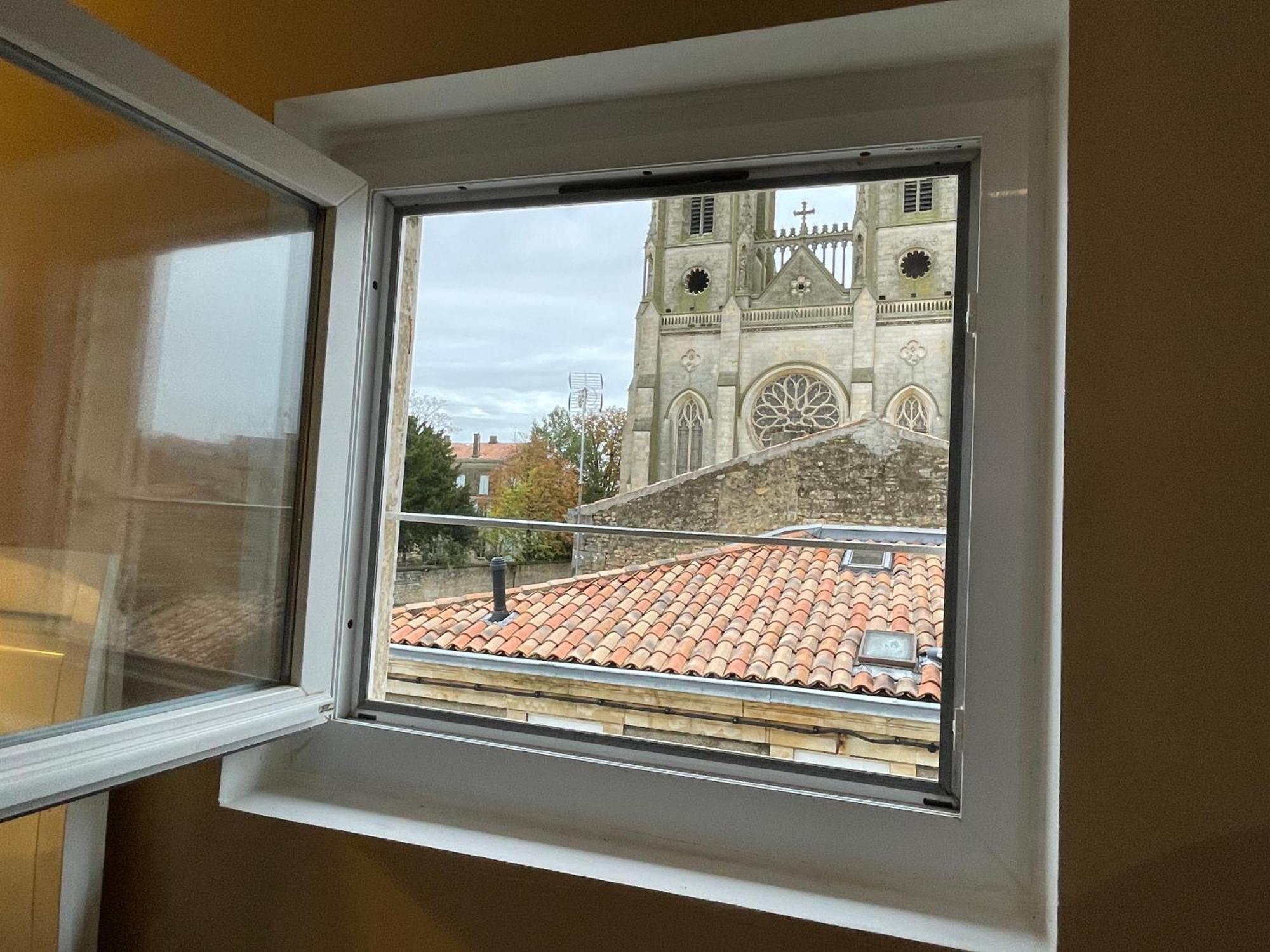 Apartamento Chez Jean-Yves Et Zoe - Le Saint Andre - Au Calme, Tres Propre, Proche Parkings, Clim Niort Exterior foto