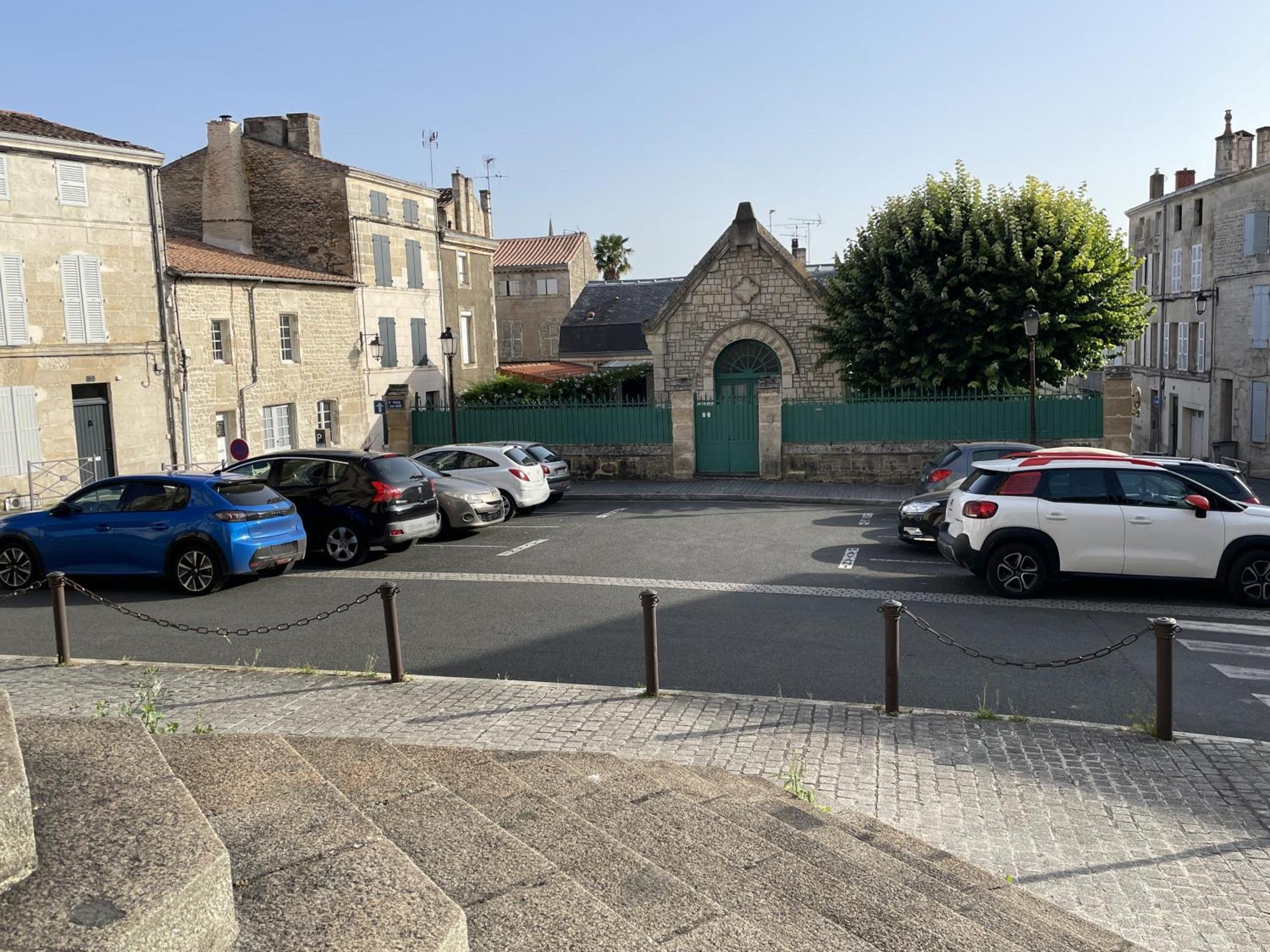 Apartamento Chez Jean-Yves Et Zoe - Le Saint Andre - Au Calme, Tres Propre, Proche Parkings, Clim Niort Exterior foto